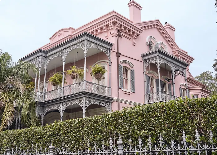 Four Seasons New Orleans Hotel
